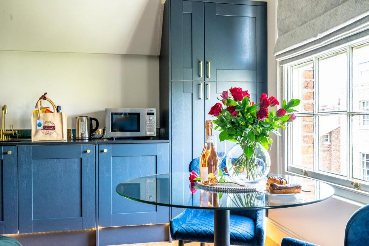 The Parlour At Dukes Townhouse Apartment York Bagian luar foto